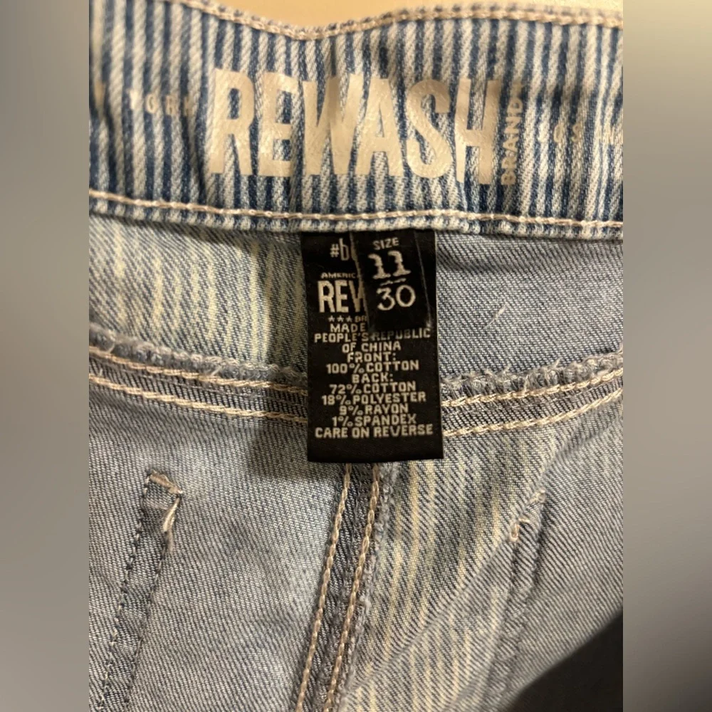 Rewash The Riley Distressed Jean Shorts - Picture 10 of 10